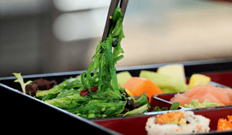 Salade en sushi