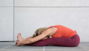 yoga-oefeningen om de buik af te slanken